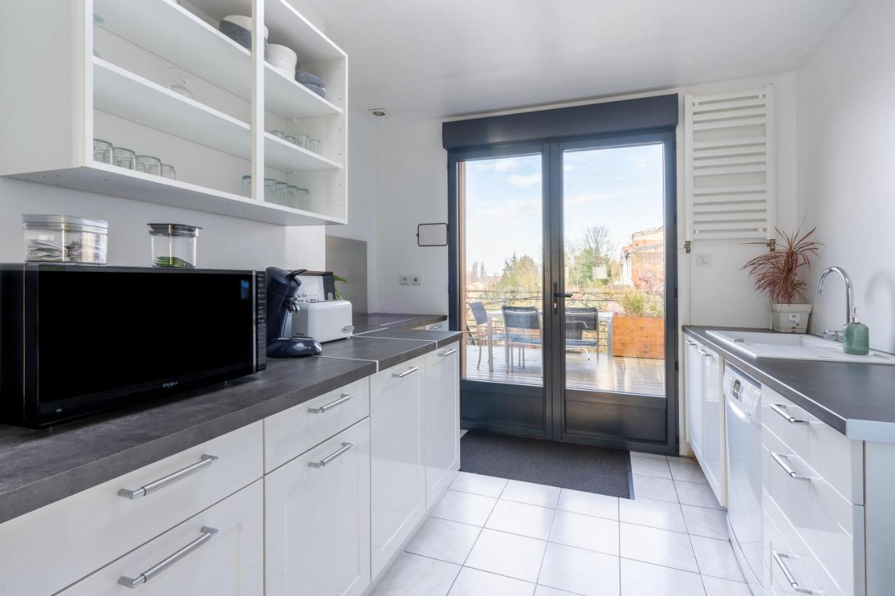 Holiday home Maison Famille-confort-terrasse Jardin-vue Cathedrale